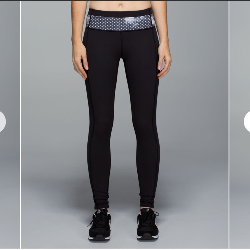 🌹LULULEMON Speed Tight II BLACK/DOTTIE DREAM ROSE 30” Length Size 4 Zipper Pouch